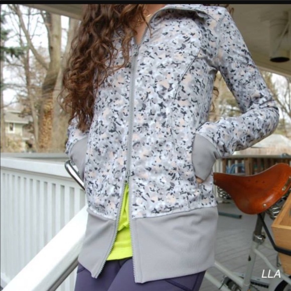 Lululemon Nice Asana Jacket Sz 6 Grey Speckle RARE